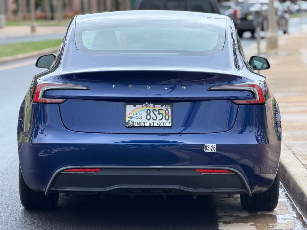 Used 2024 Tesla Model 3 Standard Range image 4