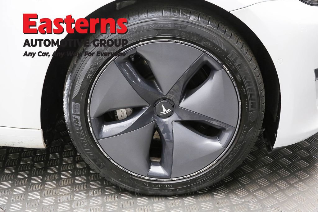 Used 2019 Tesla Model 3 Standard Range image 28