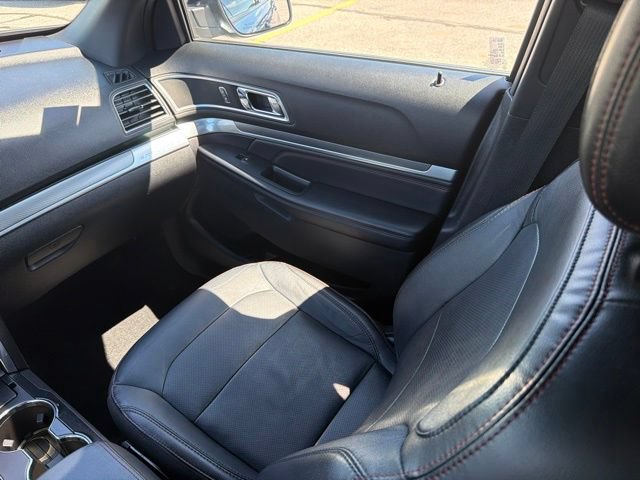 Used 2018 Ford Explorer Sport w/ Equipment Group 401A AWD/4WD image 24