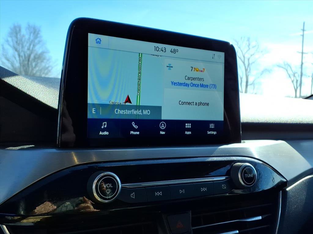 Used 2021 Ford Escape Titanium image 11