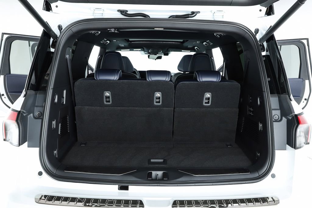 New 2026 INFINITI QX80 4WD image 71
