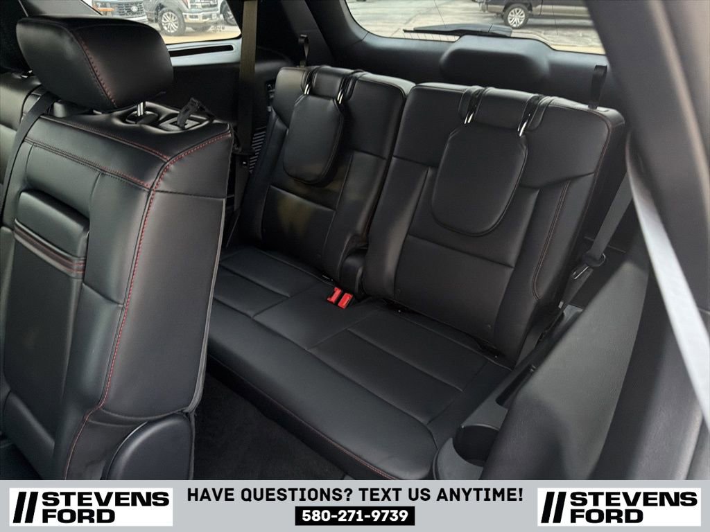 Used 2025 Ford Explorer ST-Line image 32