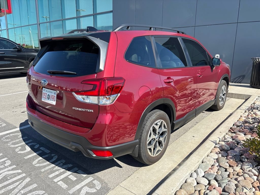 Used 2024 Subaru Forester Premium AWD/4WD image 6