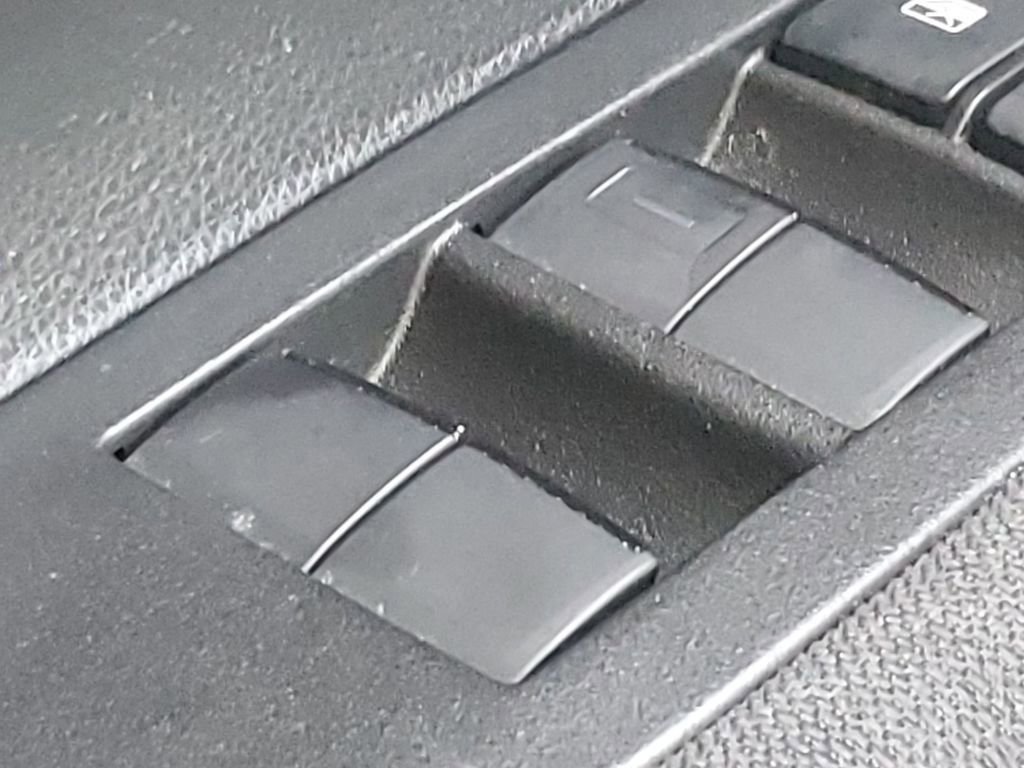 Used 2023 Toyota Corolla LE image 35