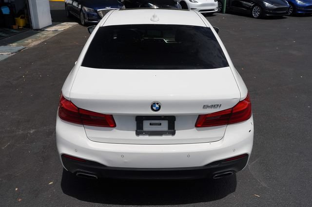 Used 2018 BMW 540i w/ M Sport Package RWD image 13