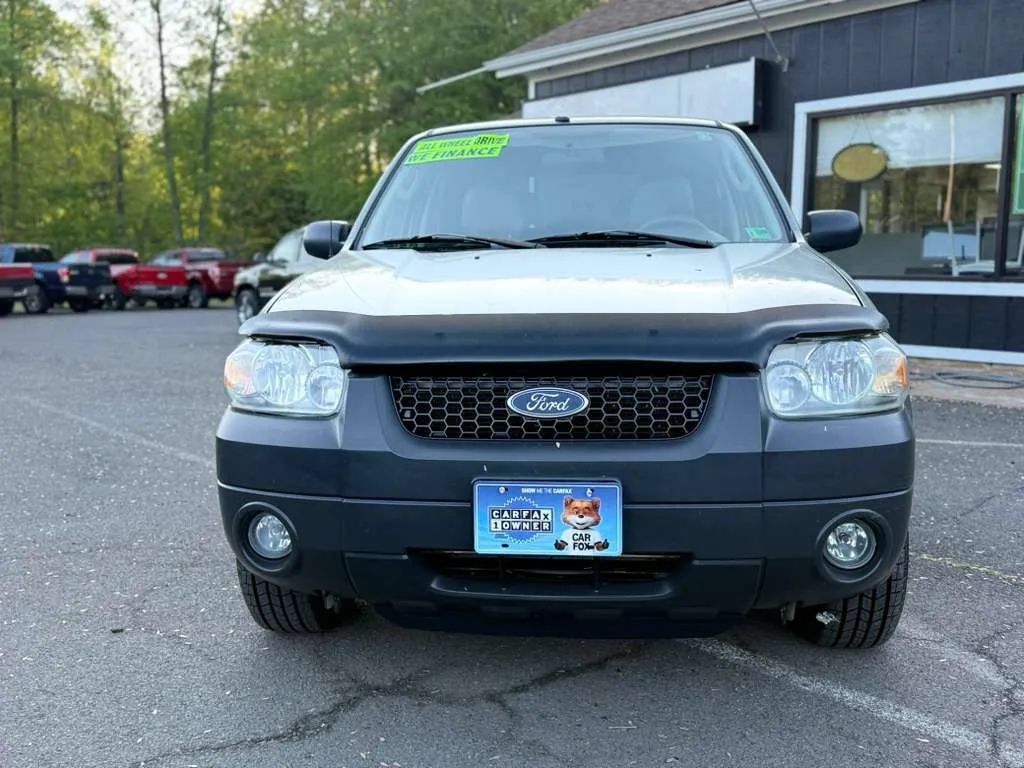 Used 2006 Ford Escape 4WD Hybrid image 2