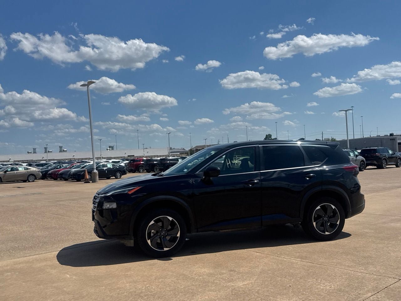 Certified 2025 Nissan Rogue SV FWD image 10