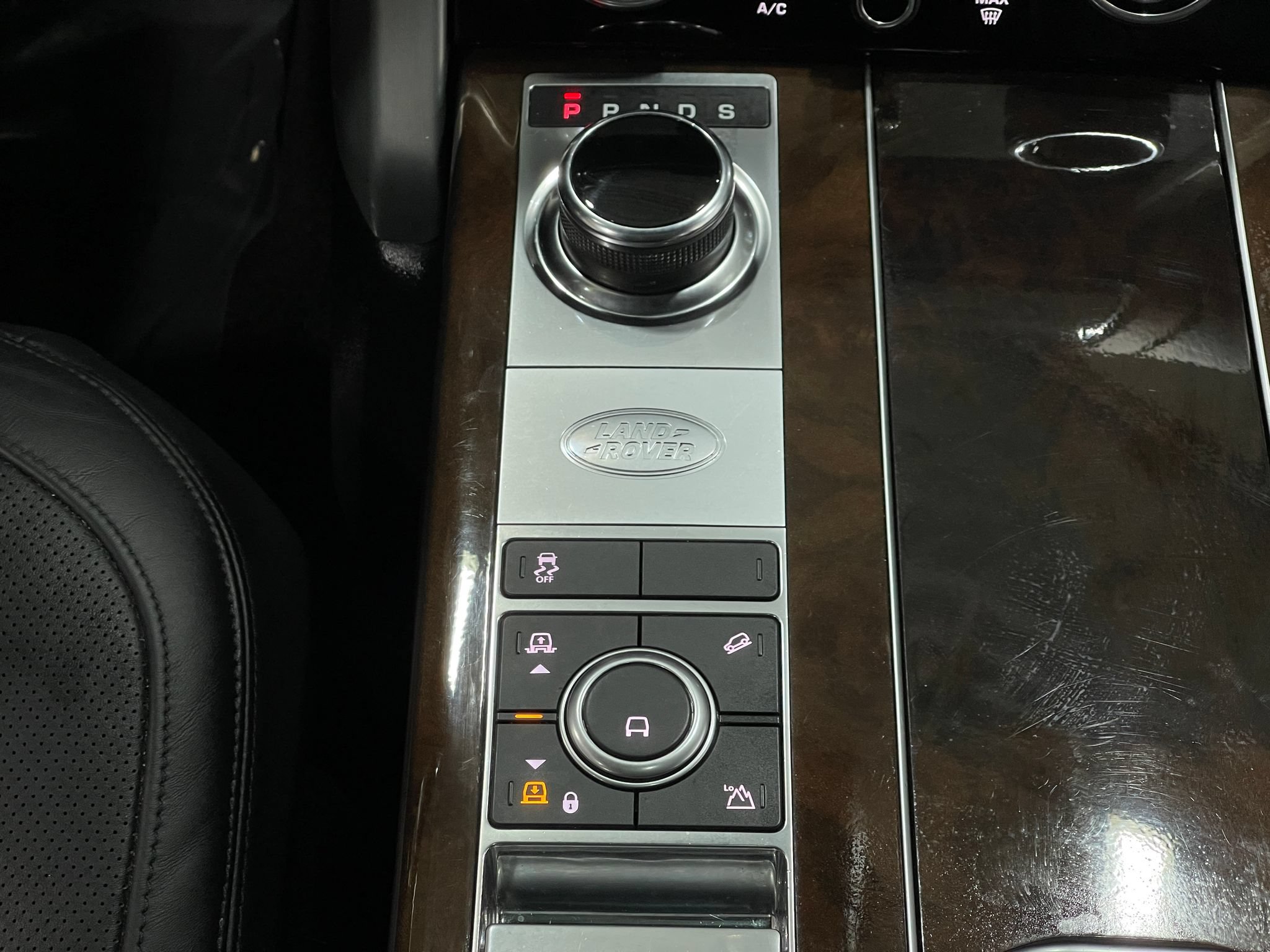 Used 2019 Land Rover Range Rover Supercharged AWD/4WD image 29
