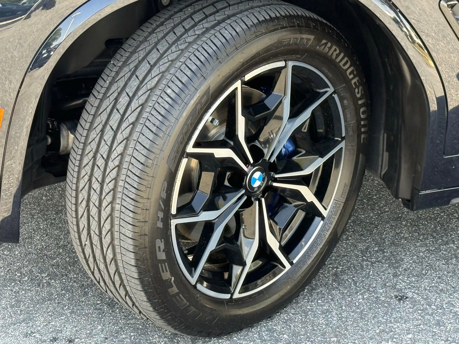 Used 2025 BMW X4 M40i AWD/4WD image 19