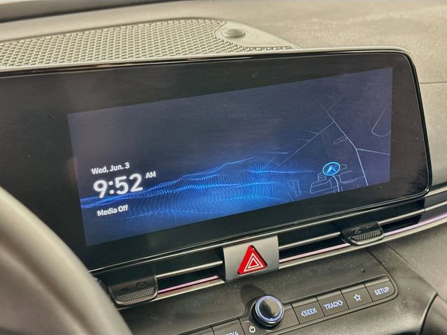 Used 2025 Hyundai Elantra SEL FWD image 19