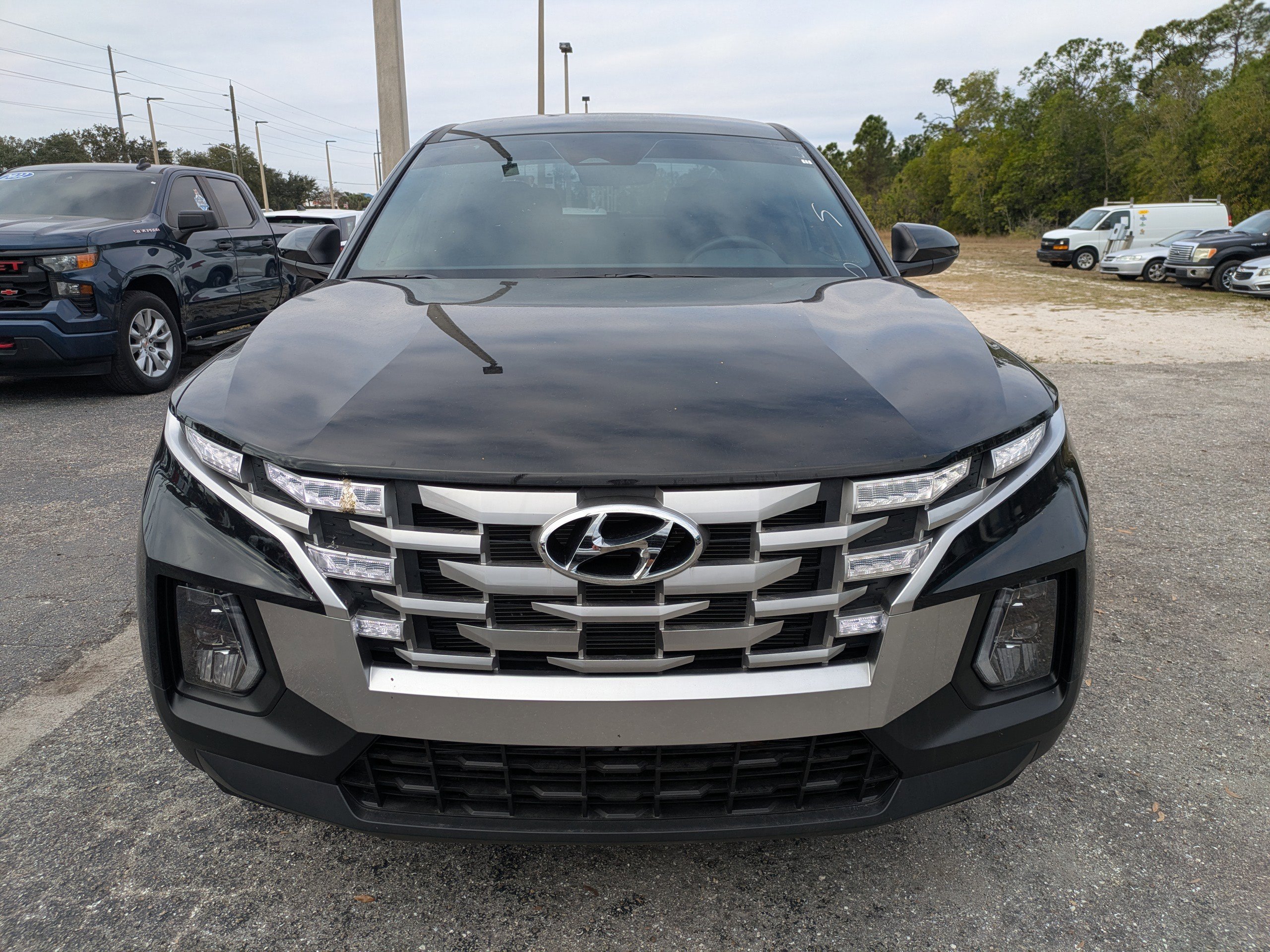 Used 2024 Hyundai Santa Cruz SE image 9