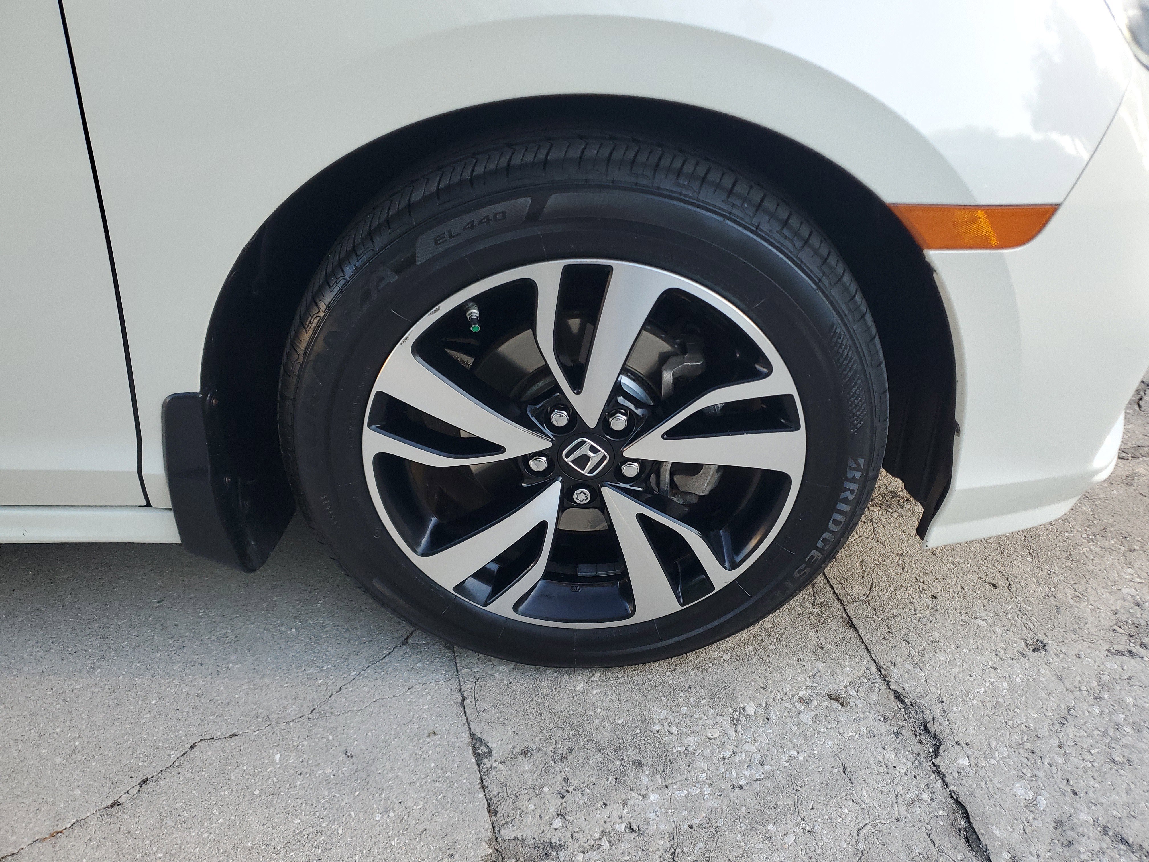 Used 2018 Honda Odyssey Elite image 6