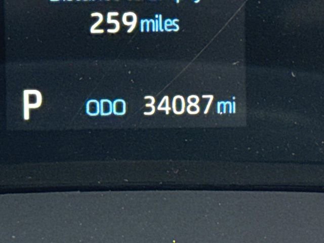 Used 2024 Toyota Sienna LE image 28