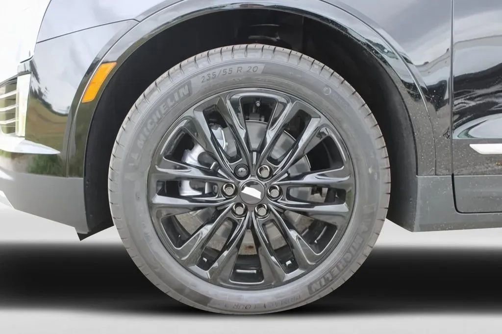 New 2025 Cadillac XT5 Premium Luxury AWD/4WD image 36