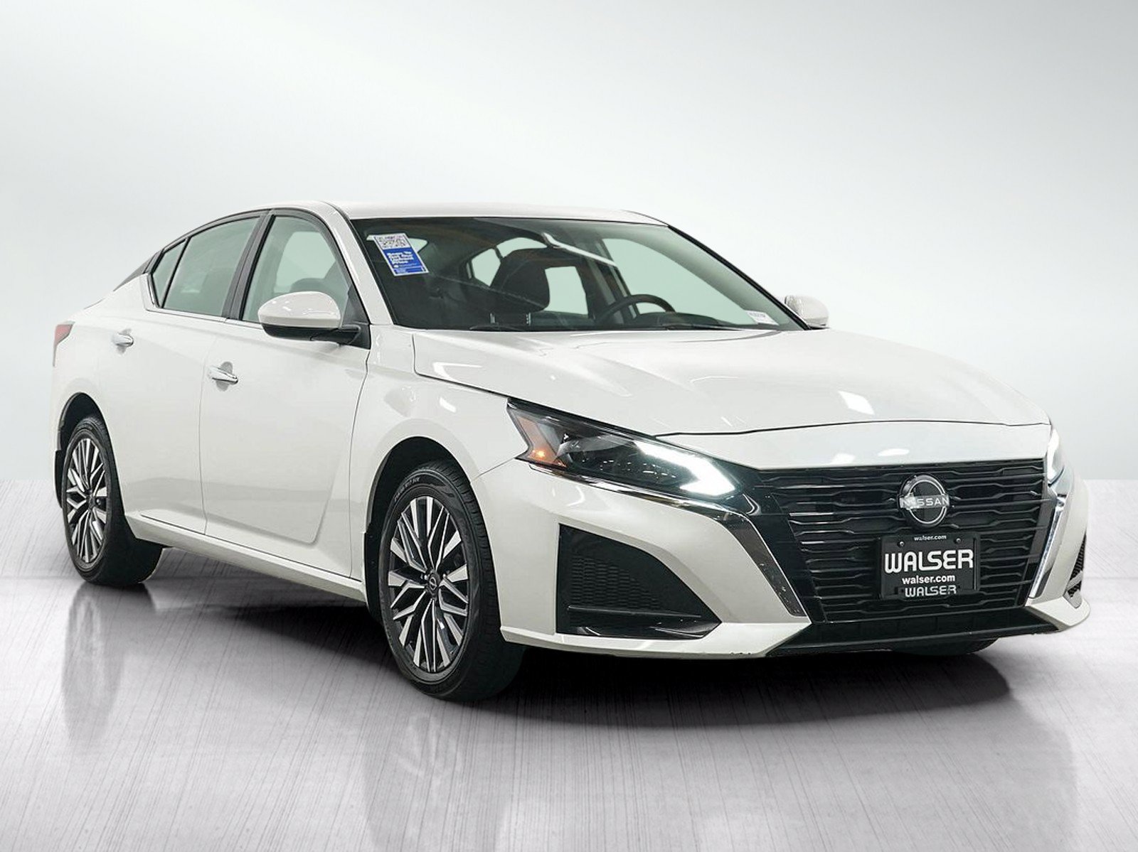 Used 2023 Nissan Altima 2.5 SV AWD/4WD image 7