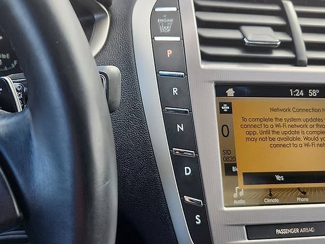 Used 2019 Lincoln MKZ Reserve w/ Reserve Plus Package AWD/4WD image 18