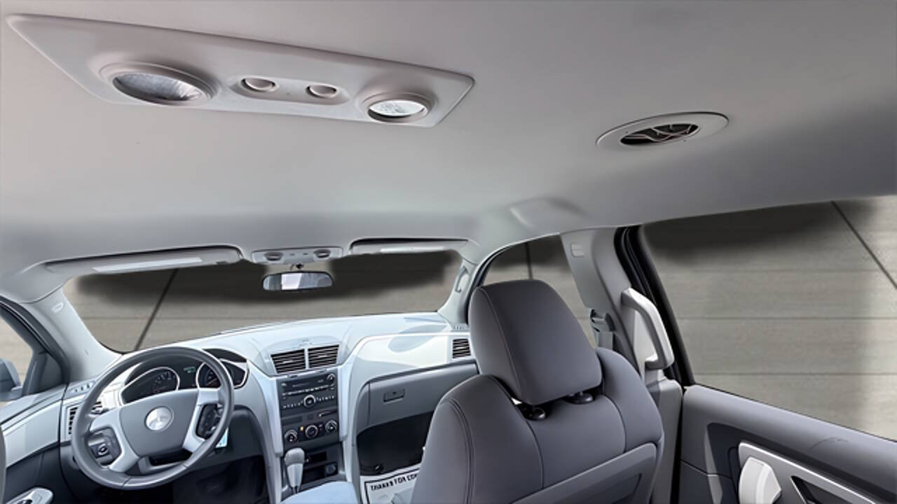 Used 2011 Chevrolet Traverse LS FWD image 17