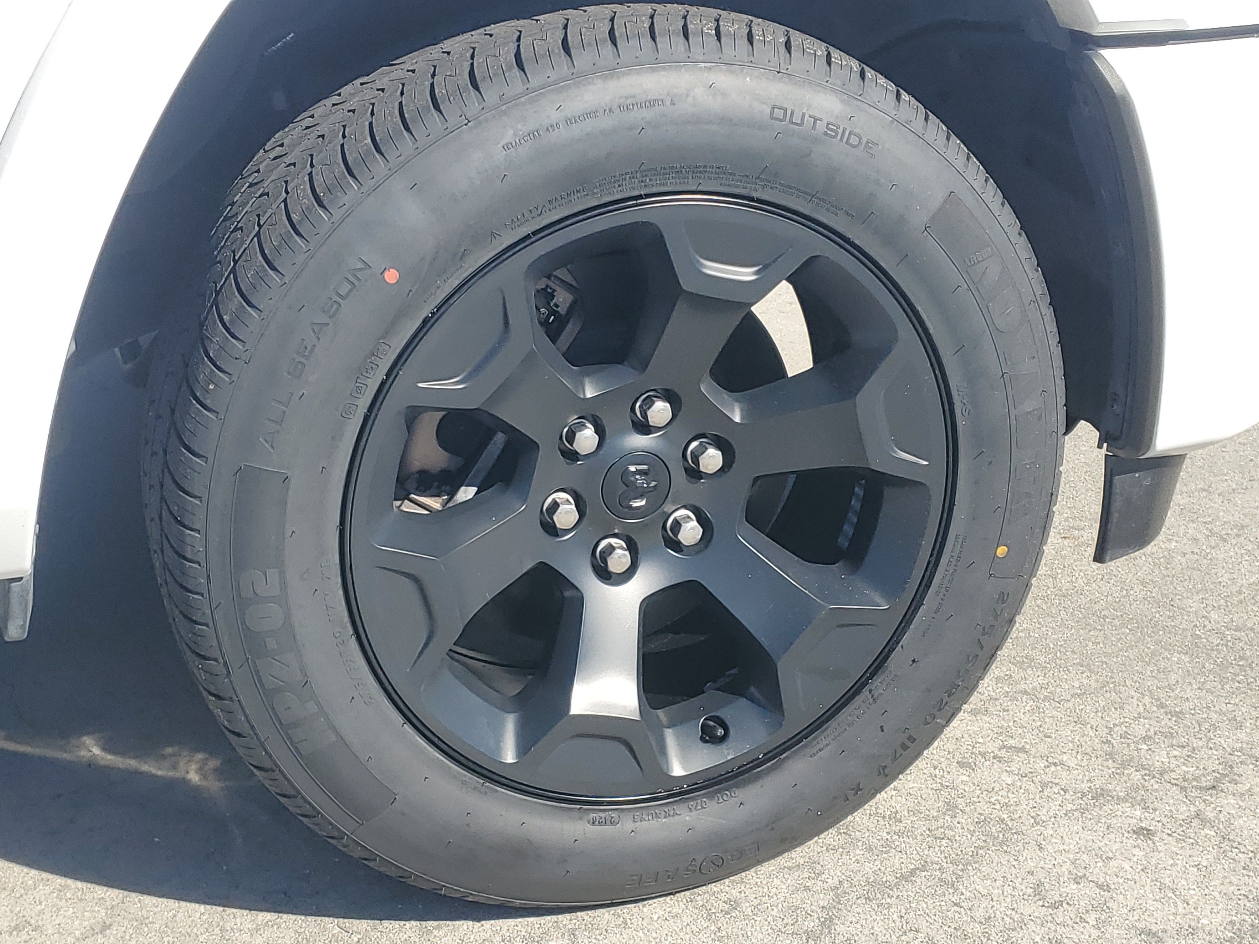 Used 2025 RAM 1500 Big Horn AWD/4WD image 7