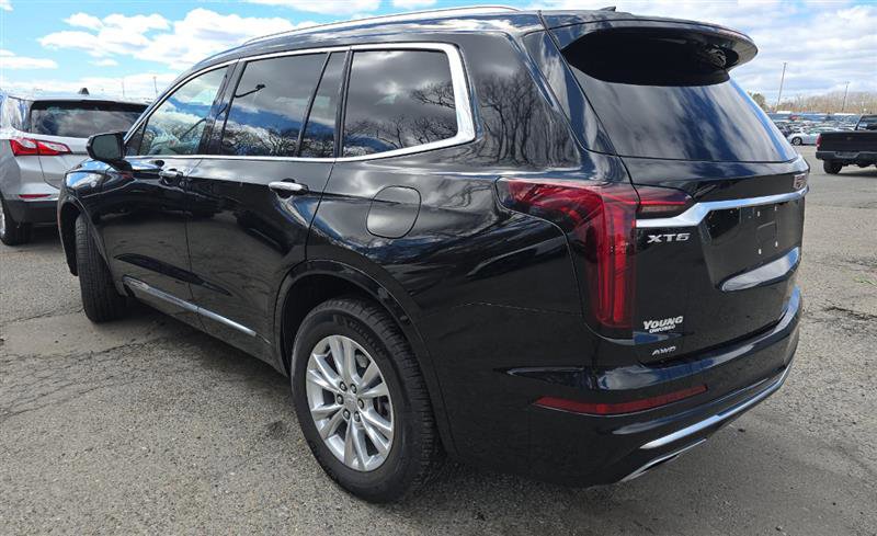 Used 2024 Cadillac XT6 Luxury w/ LPO, Floor Liner Package AWD/4WD image 11