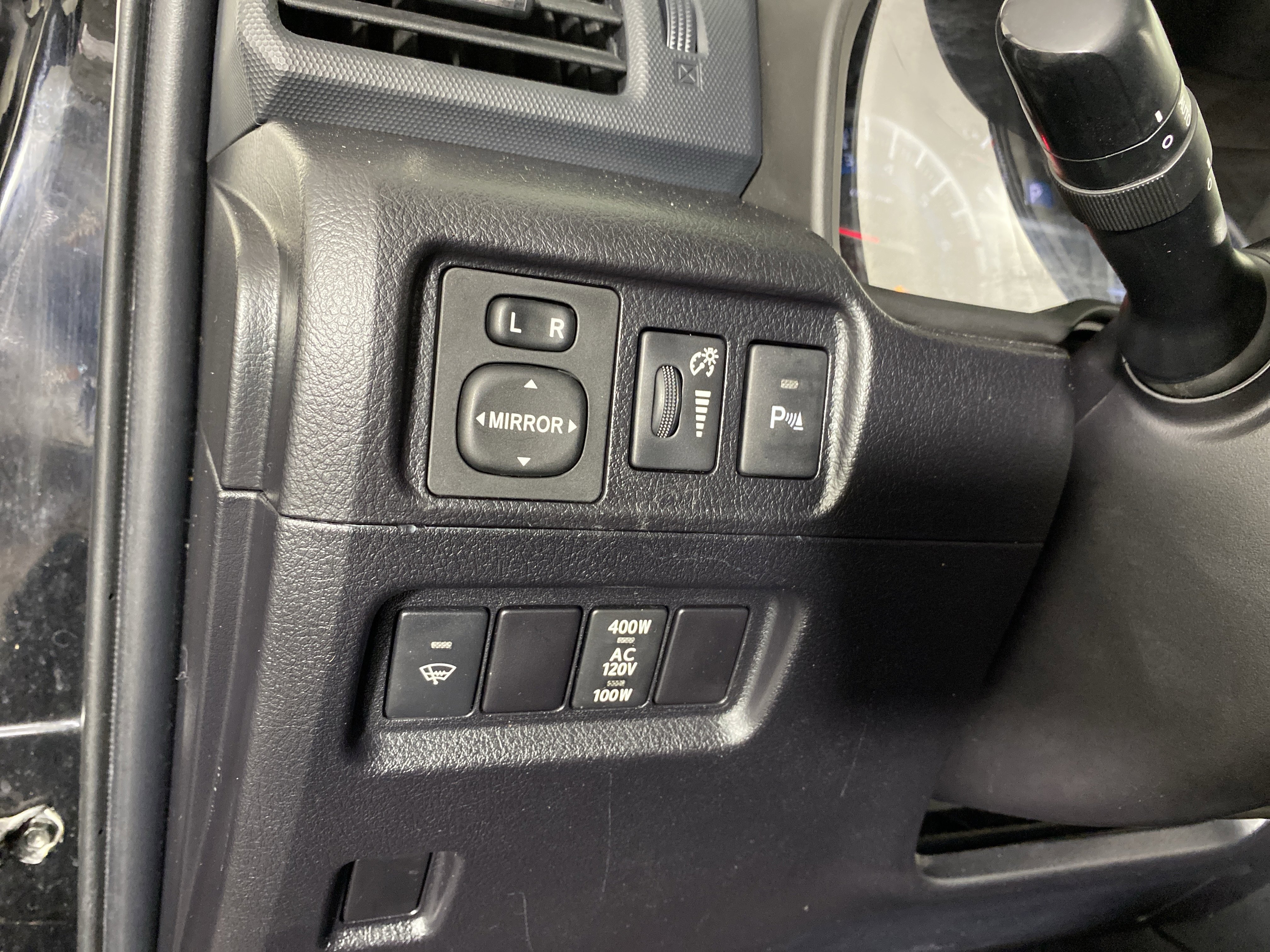 Used 2015 Toyota 4Runner SR5 image 34