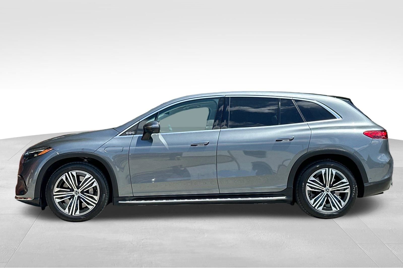 Certified 2023 Mercedes-Benz EQS 450+ SUV image 9