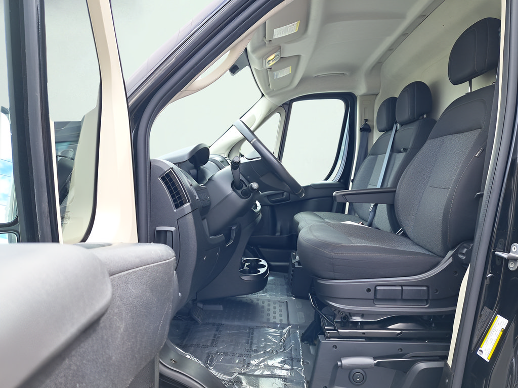 Used 2021 RAM ProMaster 2500 w/ Premium Appearance Group FWD image 21