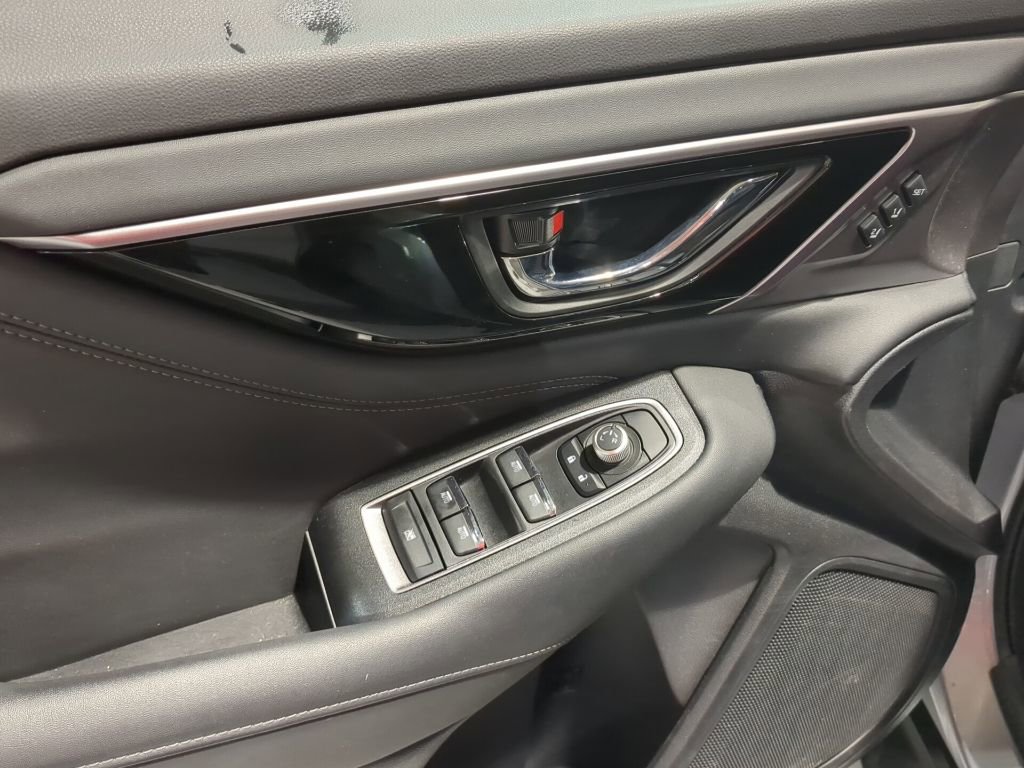 Used 2024 Subaru Outback Limited AWD/4WD image 12