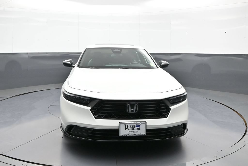 Used 2024 Honda Accord Sport image 2