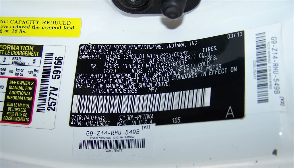Used 2013 Toyota Sienna L FWD image 40
