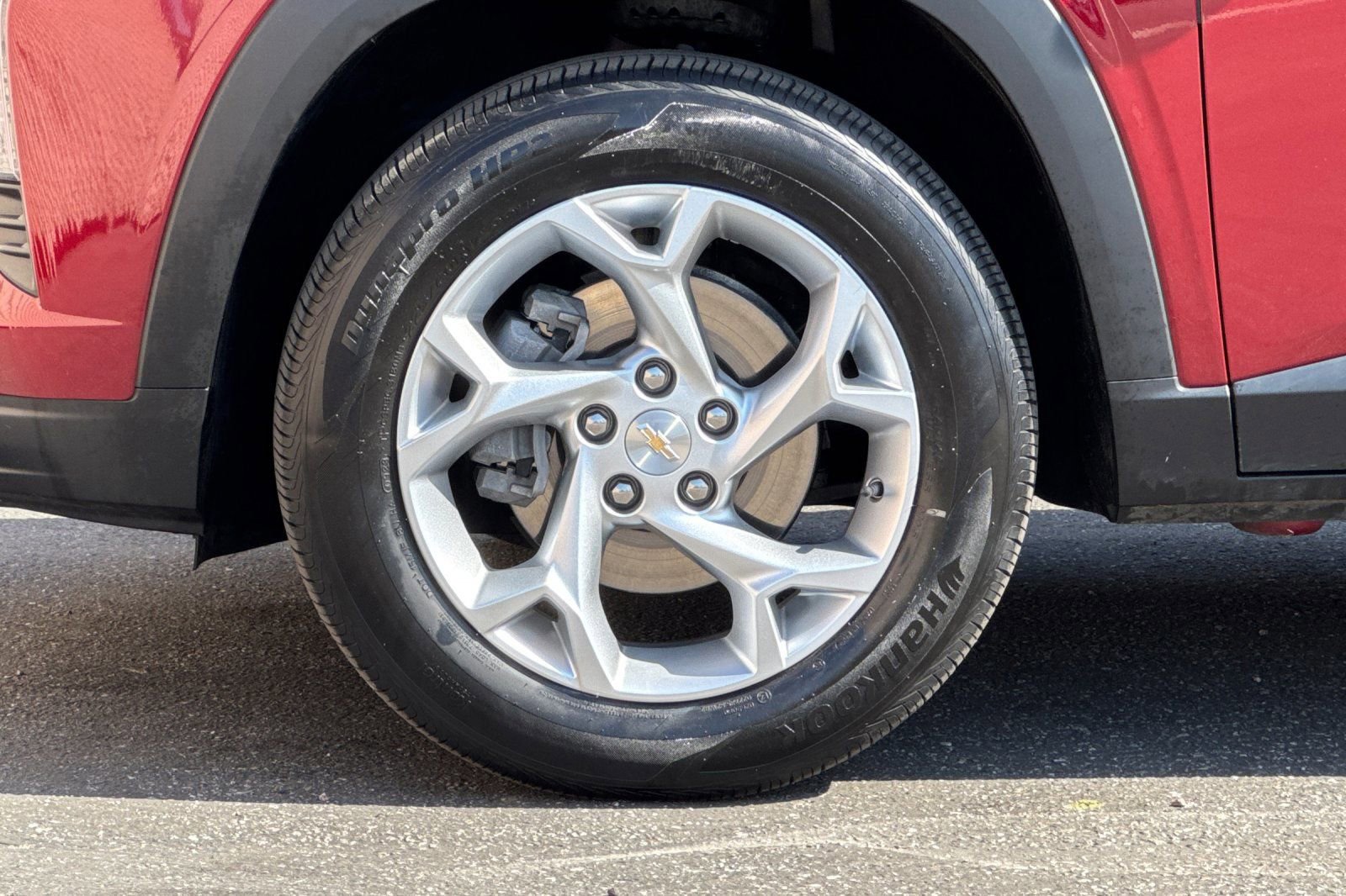 Used 2024 Chevrolet Trax LS w/ LS Convenience Package FWD image 26