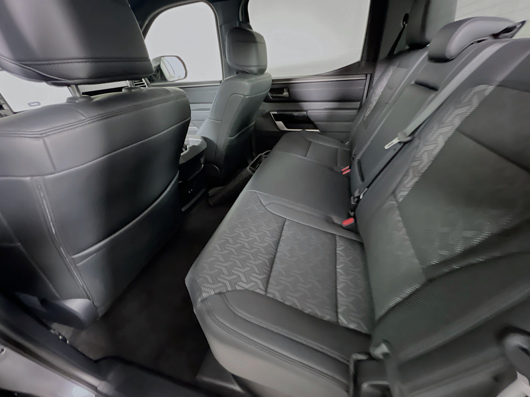 Used 2025 Toyota Tundra Limited w/ TRD Off-Road Package AWD/4WD image 28