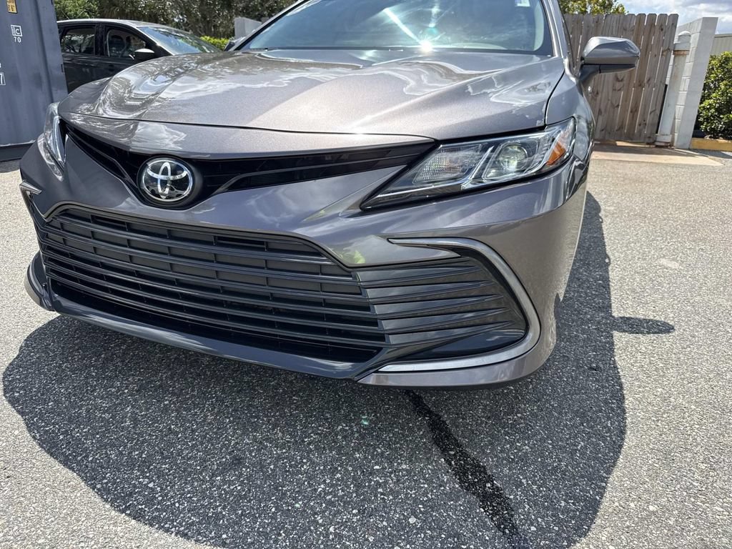 Used 2024 Toyota Camry LE FWD image 10