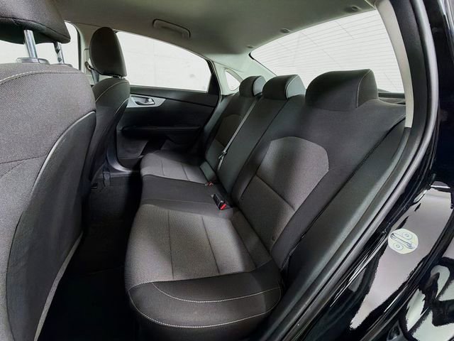 Used 2023 Kia Forte LXS w/ LXS Technology Package image 24