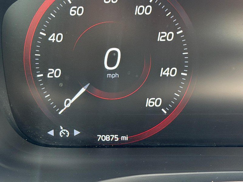 Certified 2022 Volvo S60 B5 Momentum FWD image 20