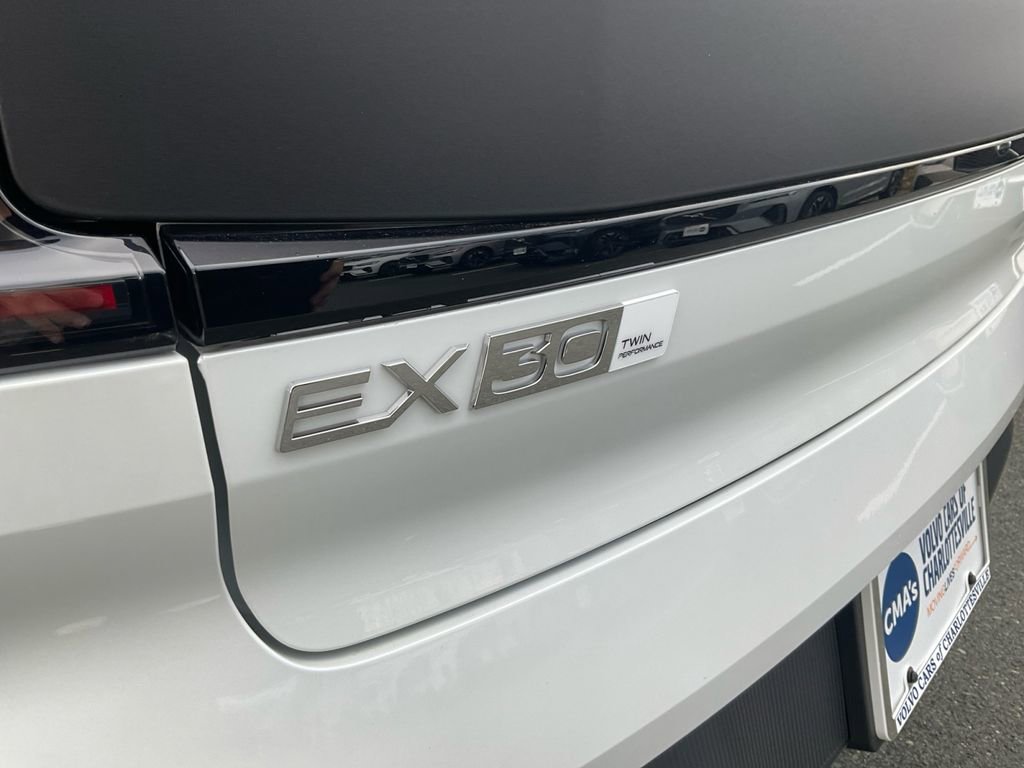 New 2026 Volvo EX30 Cross Country Ultra w/ Protection Package Premier image 17