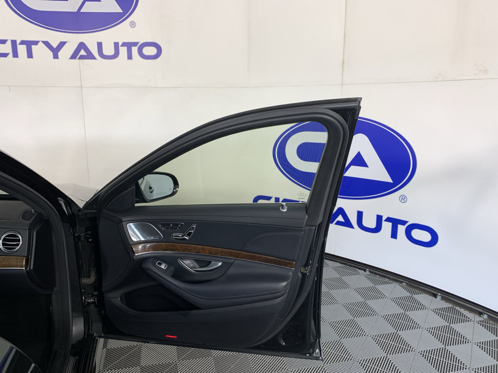 Used 2015 Mercedes-Benz S 550 Sedan image 37