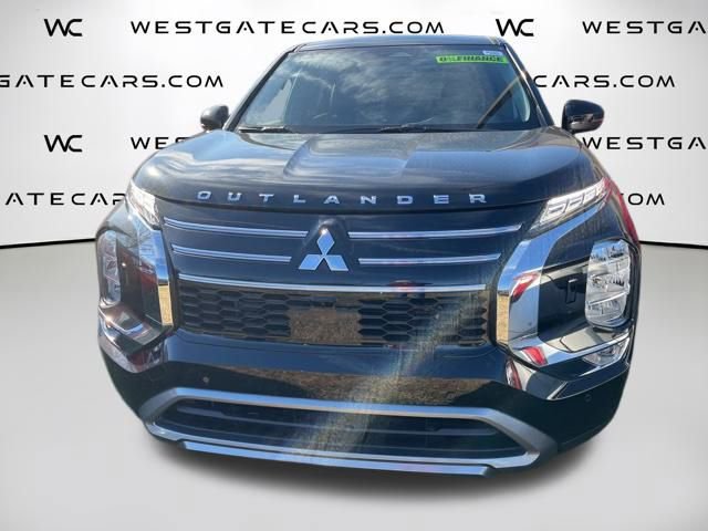 New 2025 Mitsubishi Outlander SE image 22