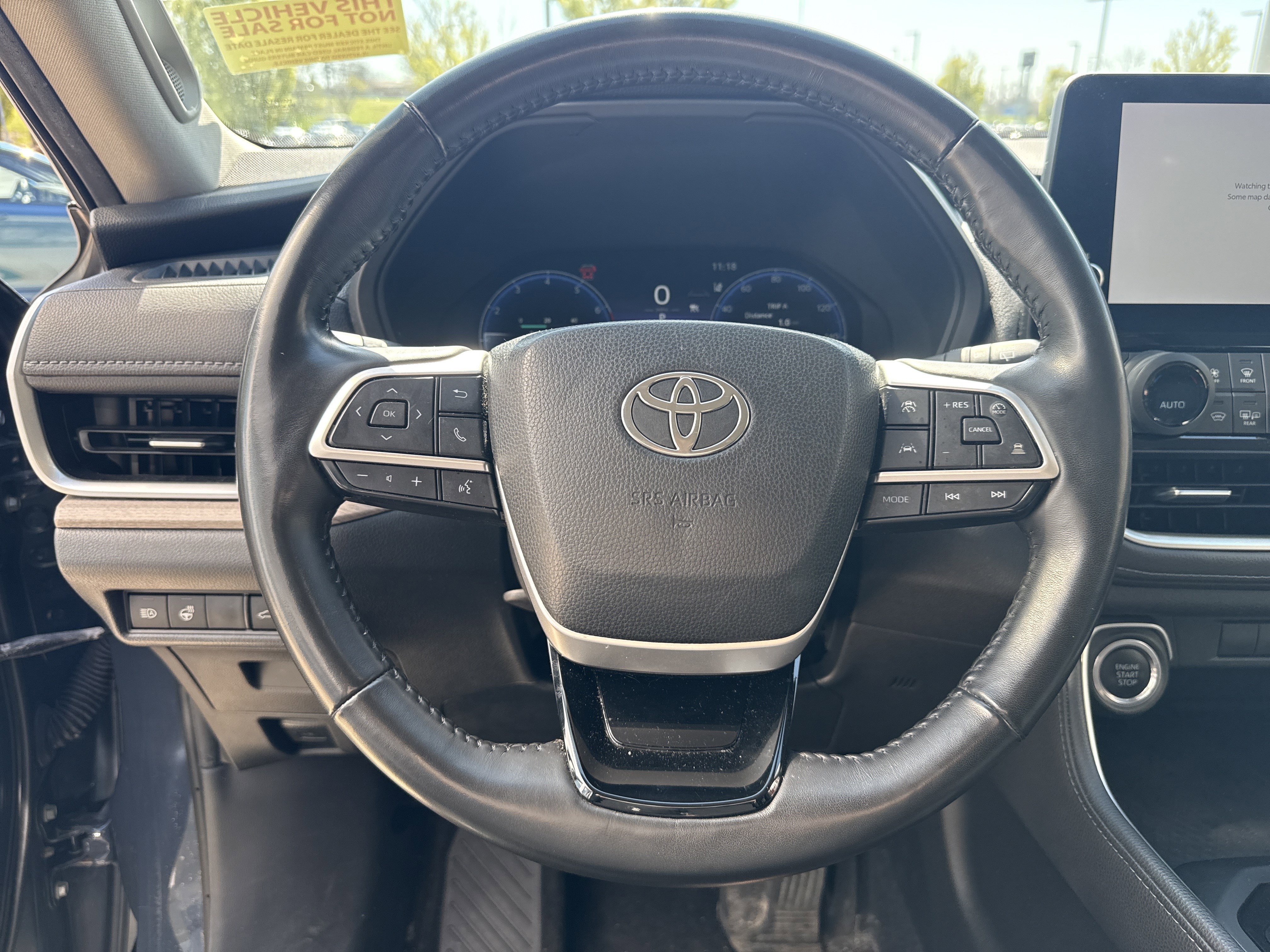 Used 2024 Toyota Grand Highlander AWD image 17