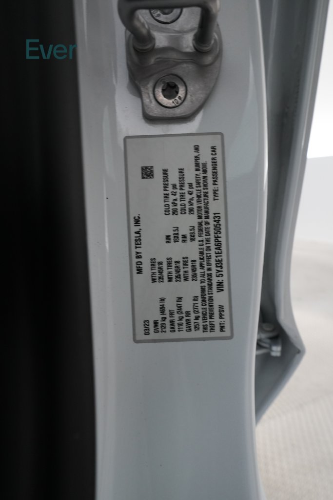 Used 2023 Tesla Model 3 Standard Range RWD image 29