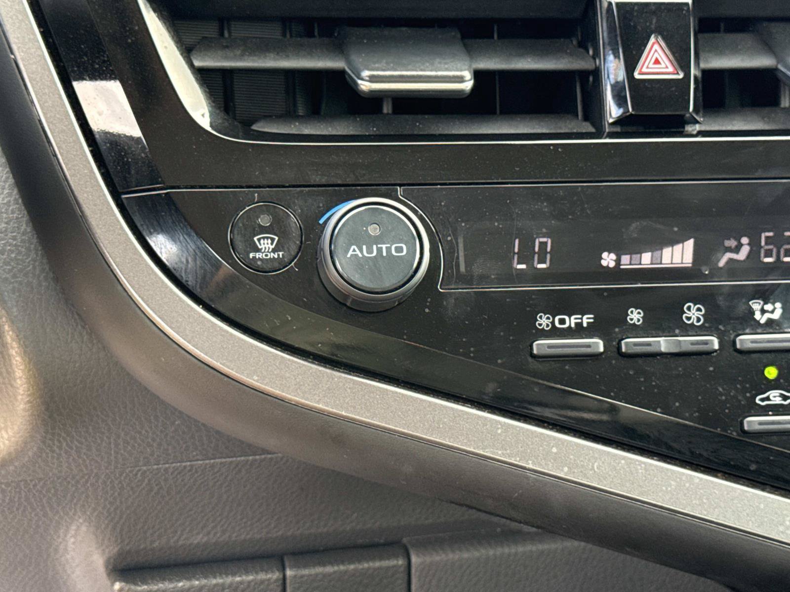 Used 2024 Toyota Camry SE FWD image 26