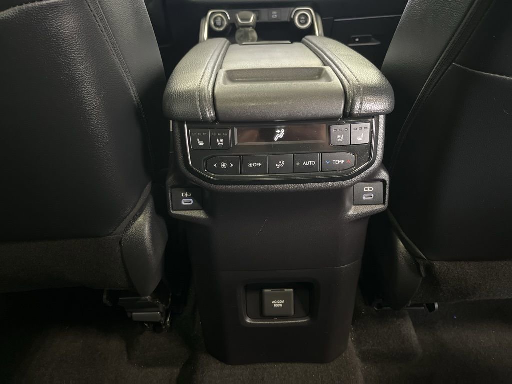 Used 2024 Toyota Grand Highlander Platinum image 26
