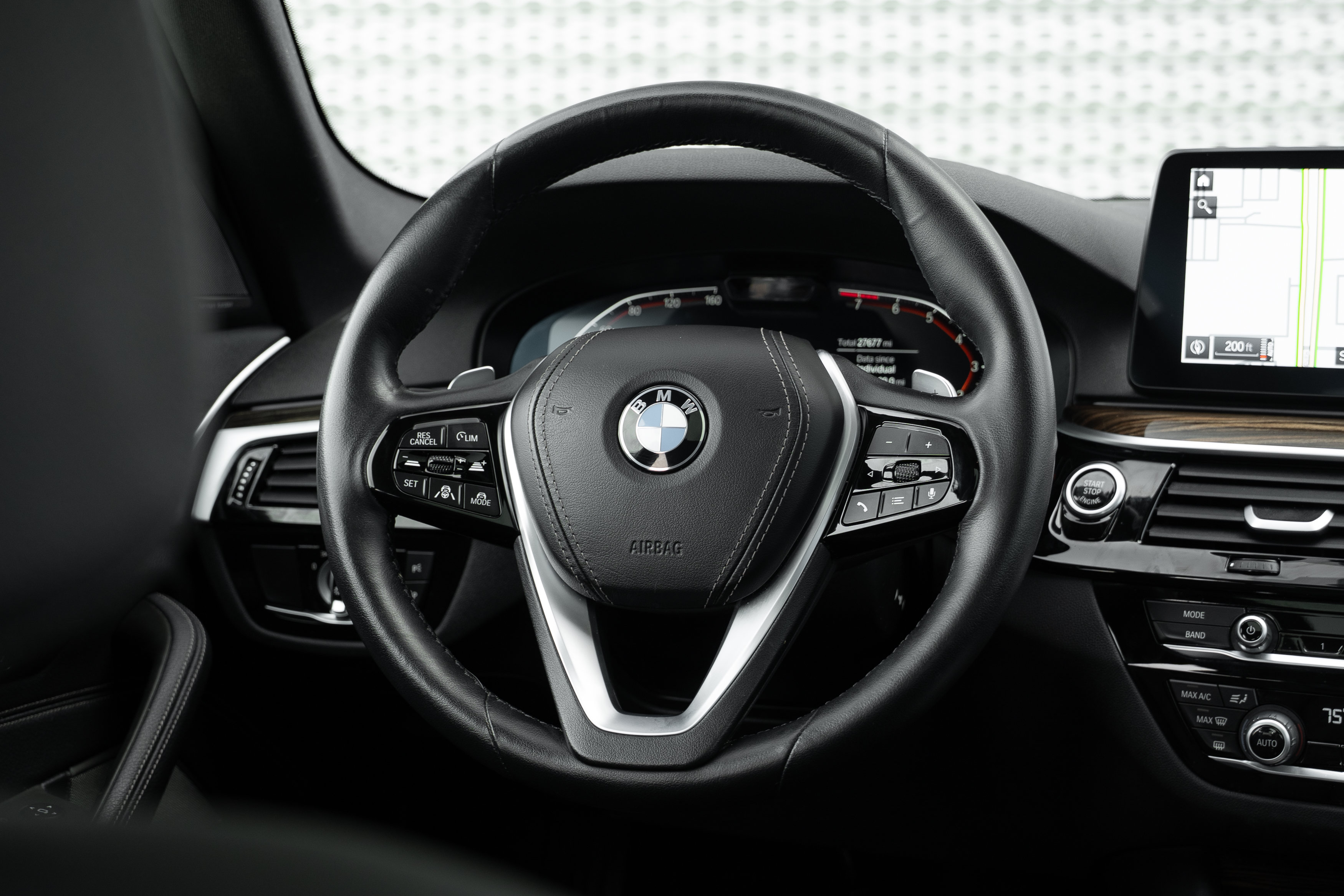 Used 2023 BMW 540i xDrive w/ Premium Package AWD/4WD image 9