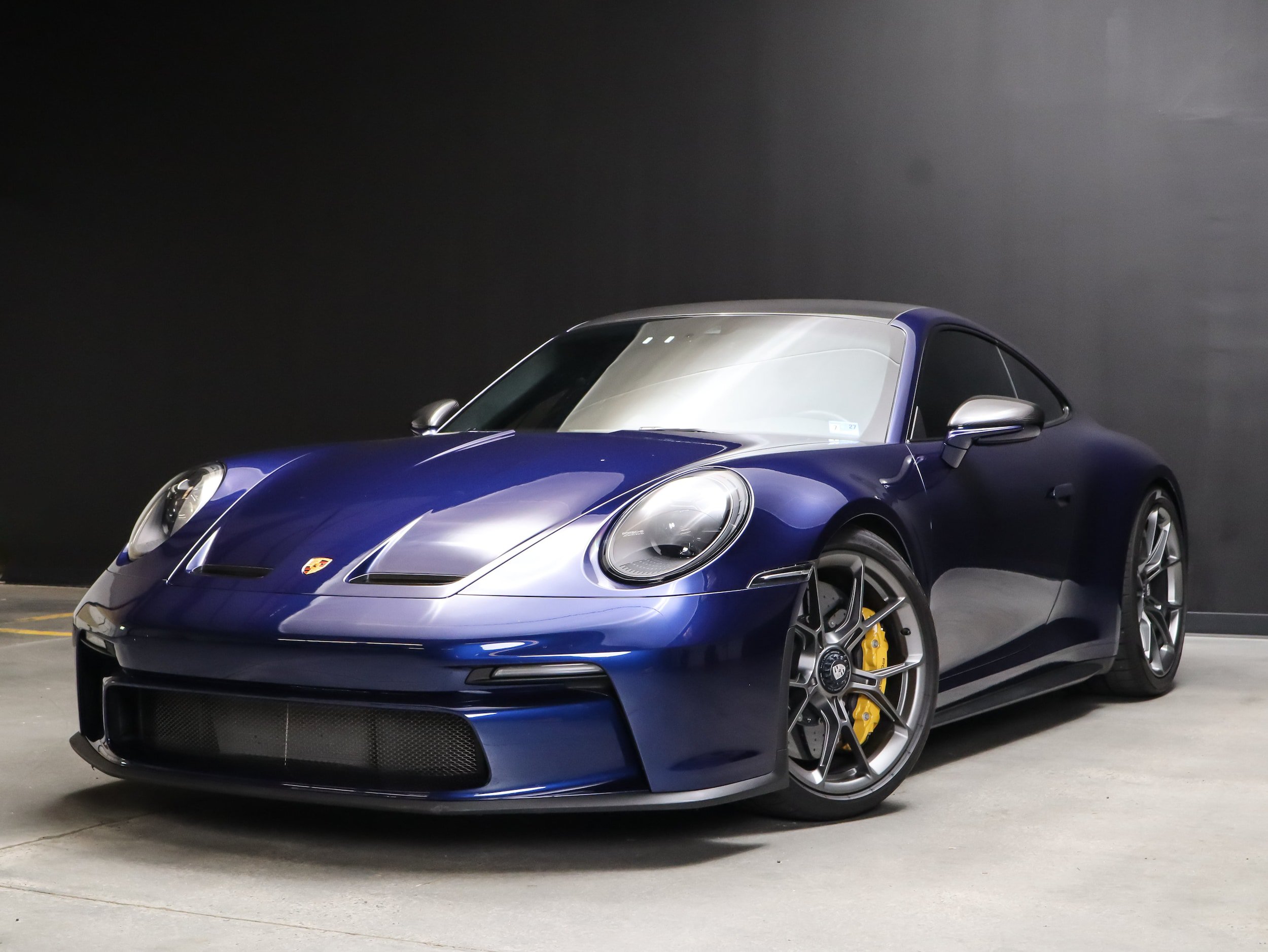 Certified 2023 Porsche 911 GT3 RWD image 1