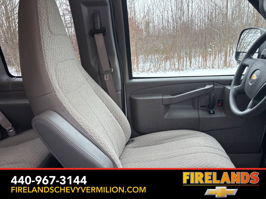 Used 2024 Chevrolet Express 3500 LT w/ LT Preferred Equipment Group image 30