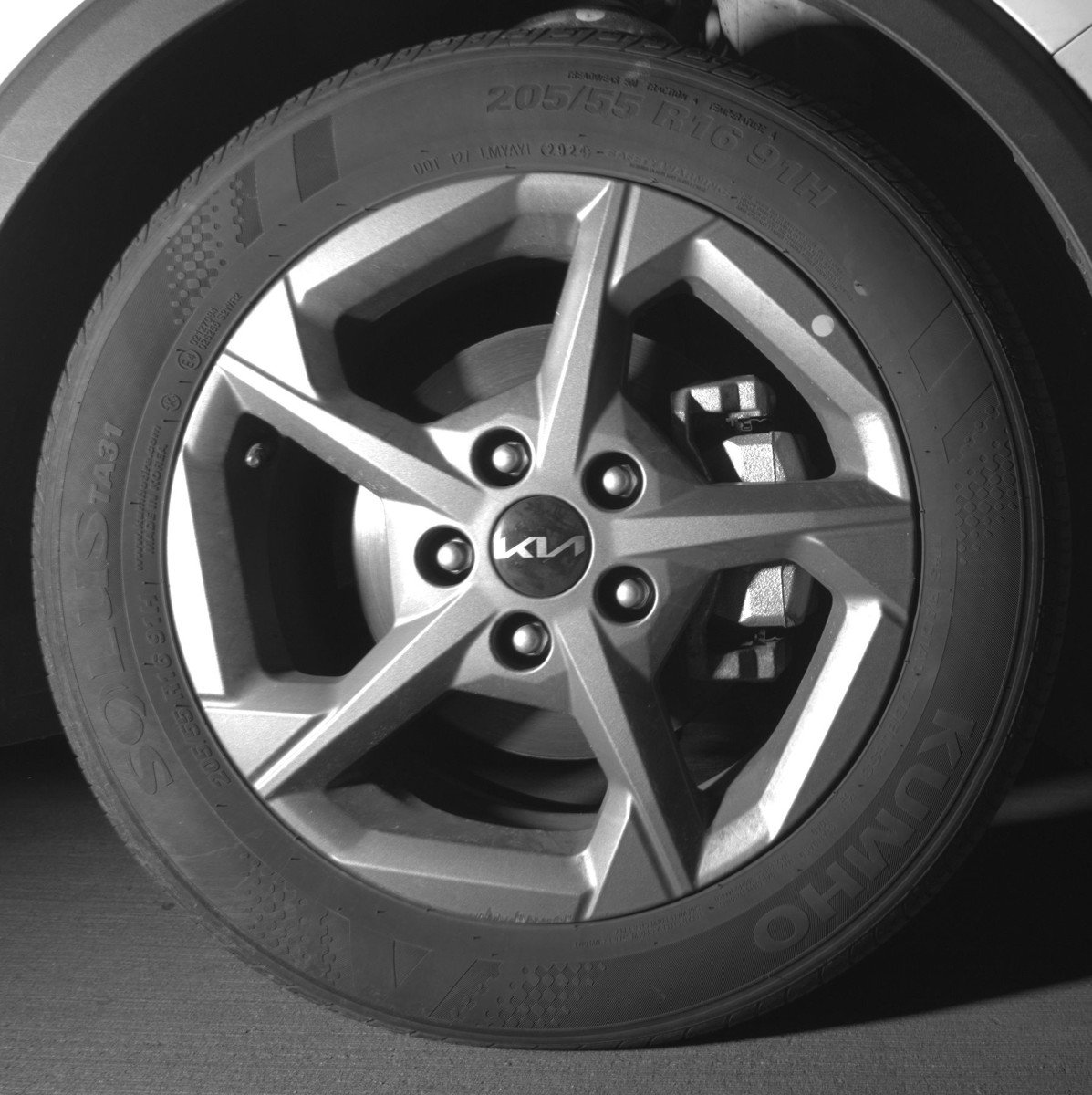 Used 2025 Kia K4 LXS image 13
