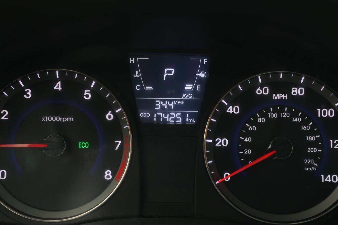 Used 2013 Hyundai Accent GLS image 38