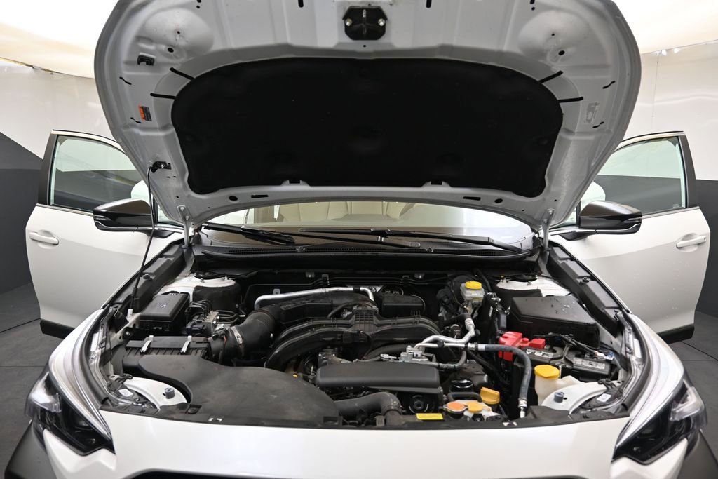 Certified 2025 Subaru Outback Limited AWD/4WD image 9