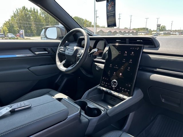 New 2026 GMC Terrain AT4 w/ Convenience Package III image 9