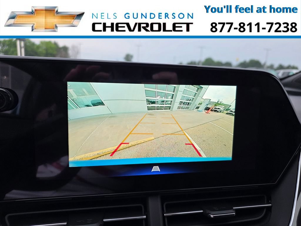 New 2026 Chevrolet Trax RS w/ Sunroof Package FWD image 21