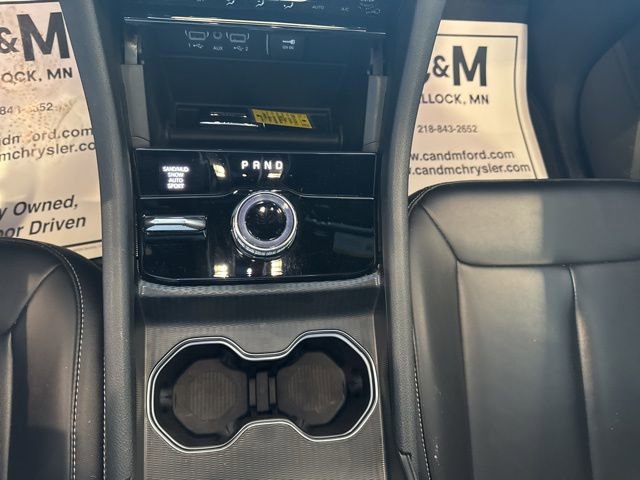 Used 2024 Jeep Grand Cherokee Limited w/ Black Appearance Package image 10